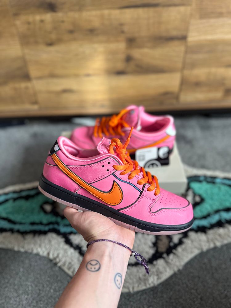 Nike dunk SB Powerpuff girls “Blossom” U.K. 7.5