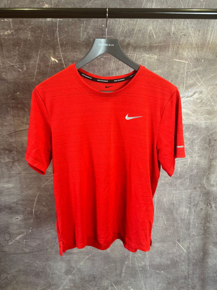 Nike Nike Miller T-Shirt Red Small product image