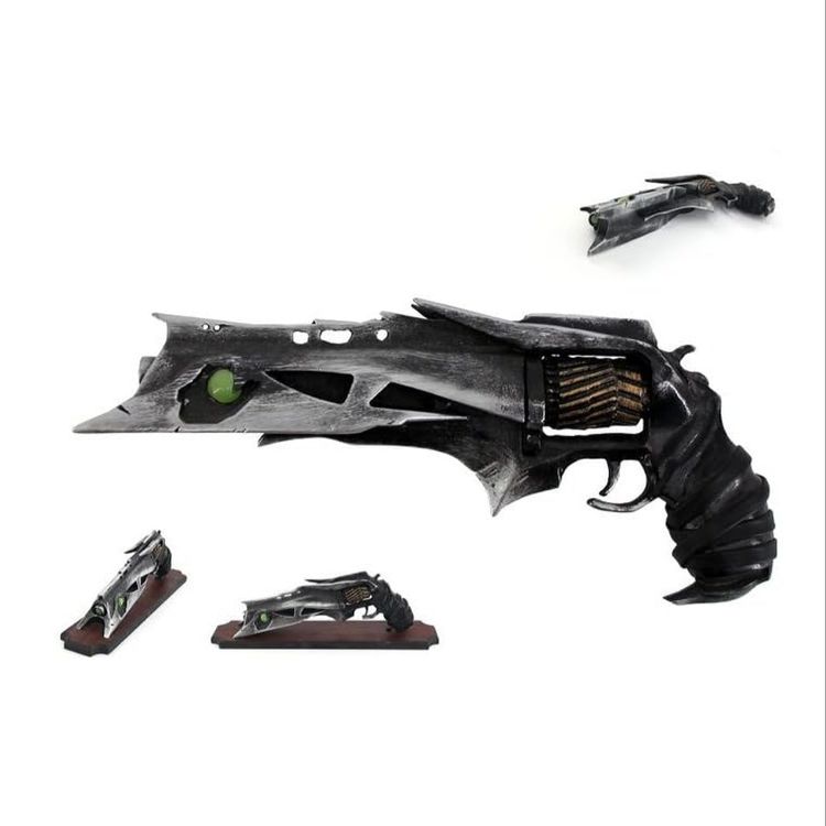 Other Thorn Resin Gun Replica with Stand product image
