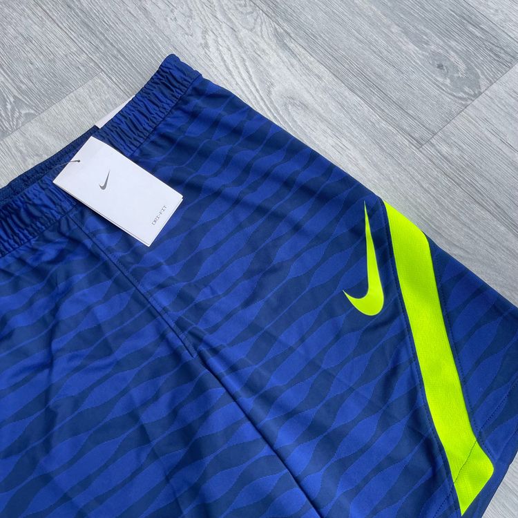 Immagine di Nike Dri Fit Strike Half Zip Track Top and Shorts Set - Blue/Volt 6