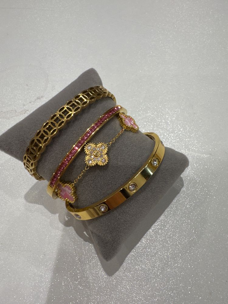 Gold-Tone Bracelets Set