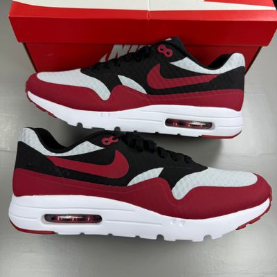 Nike Air Max 1 Ultra
Pure Platinum Black Gym Red 819476-005