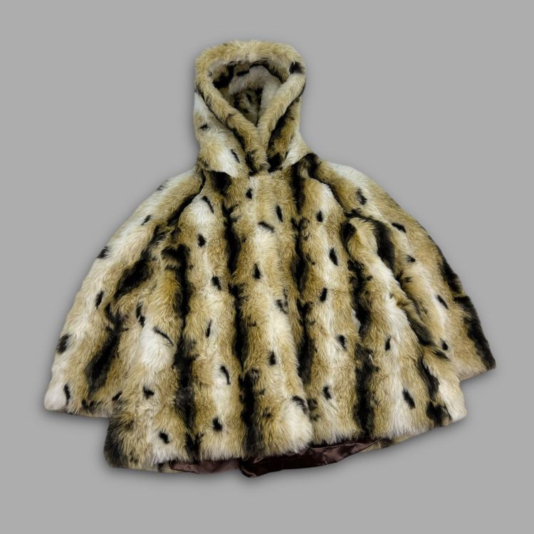 Immagine di Marble 2000's faux lynx fur hooded coat with clasp closures (XS) wms 3
