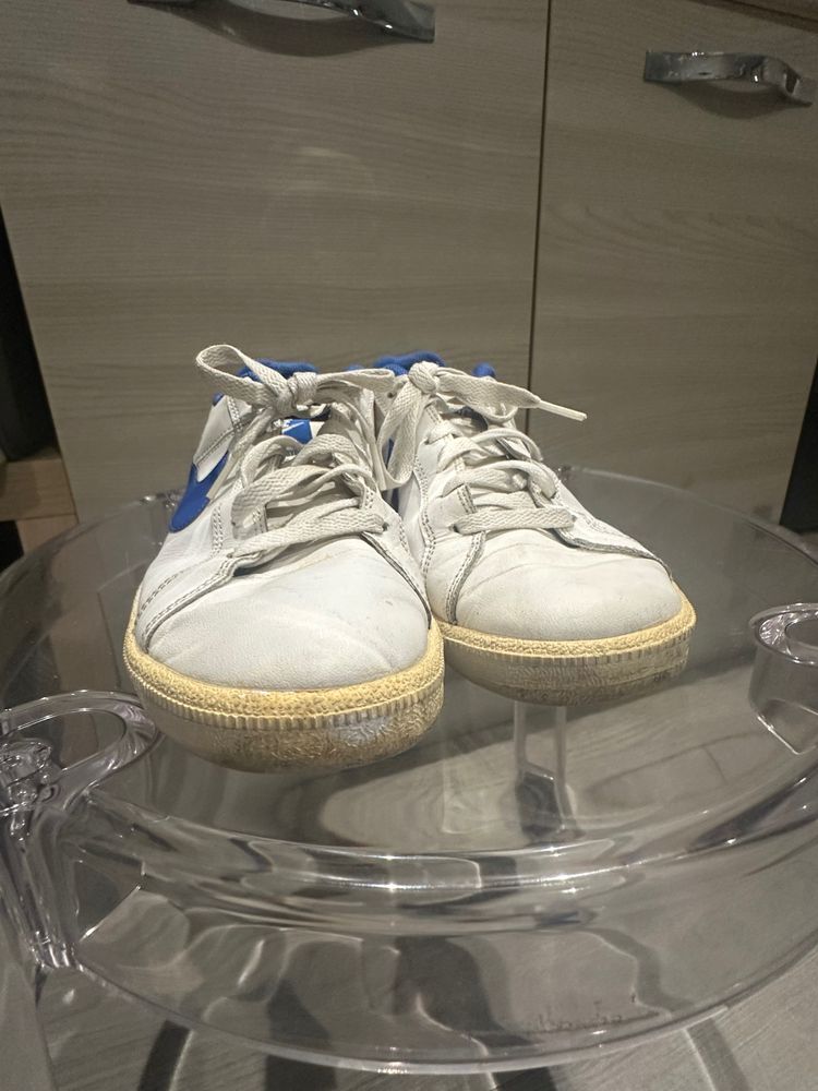 Nike White Sneakers With Blue Swoosh 2