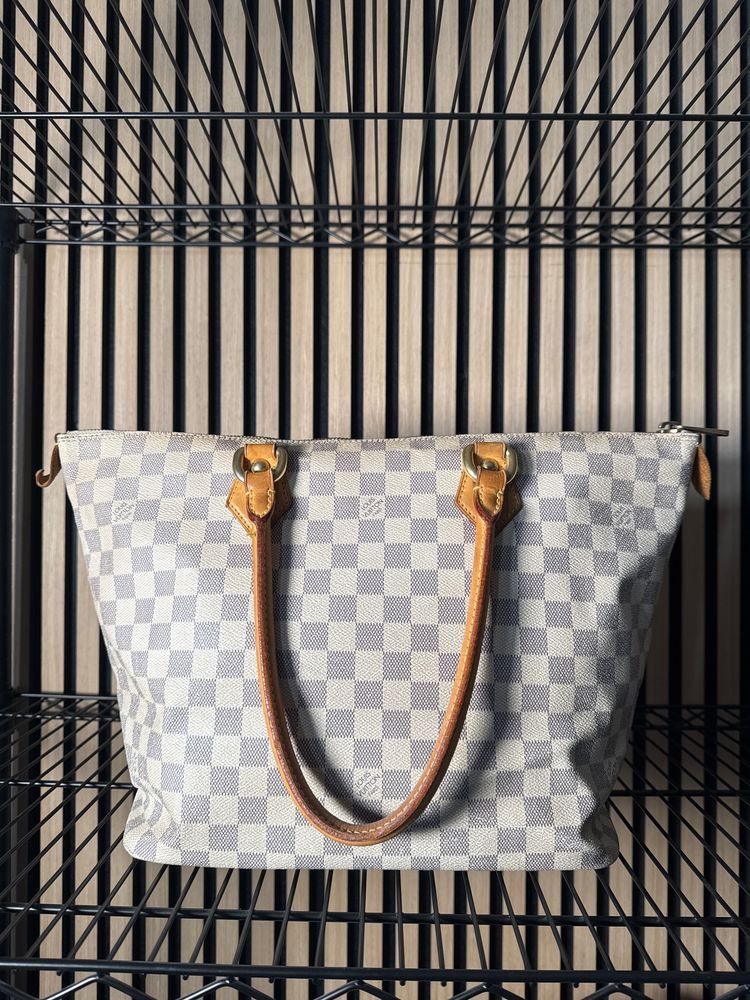B28 Louis Vuitton Azur Canvas PM 