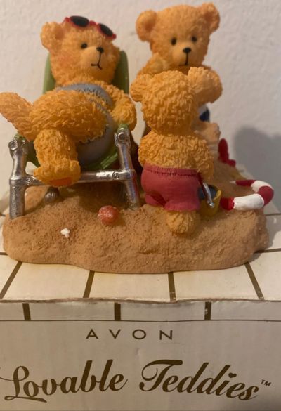 Avon Lovable Teddies Figurine Sarah And Theodore