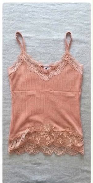 Pink Lace-Trimmed Camisole Top