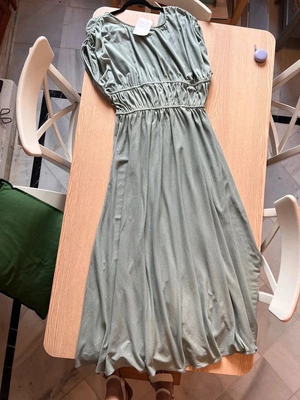 Immagine di Hermoso vestido COS color turquesa pastel 🧚 9