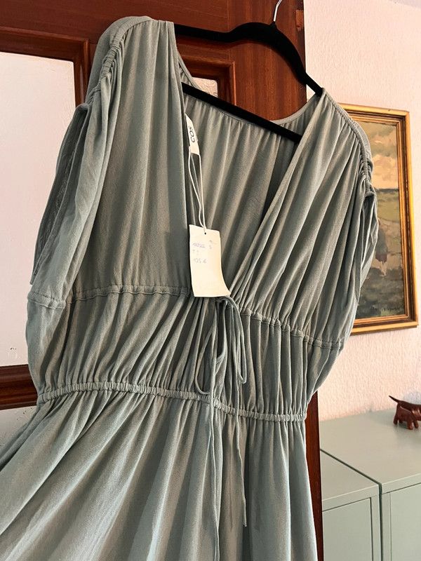 Immagine di Hermoso vestido COS color turquesa pastel 🧚 2