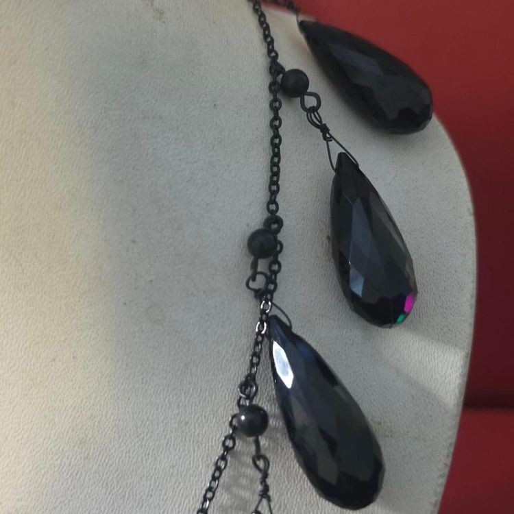 Immagine di Black Teardrop Pendant Necklace 8