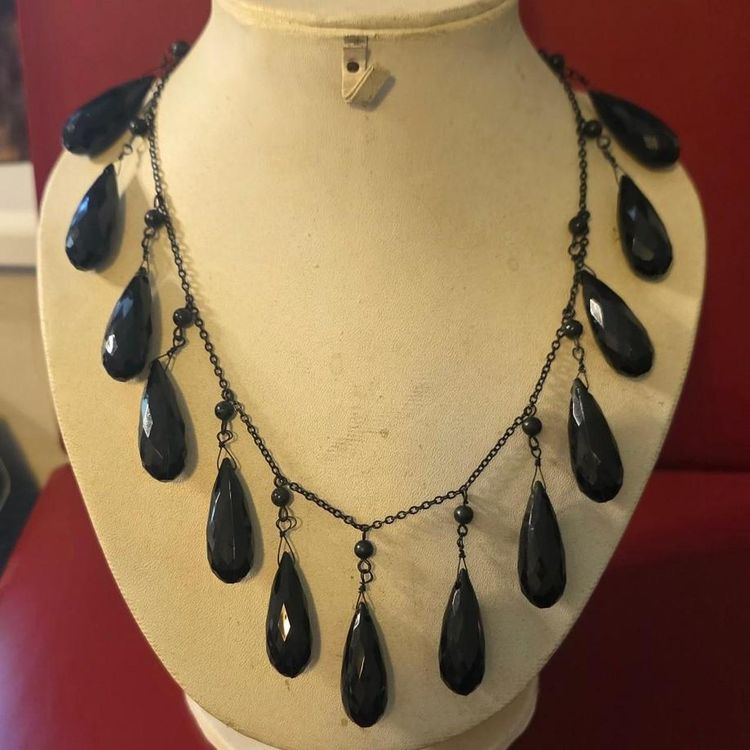 Black Teardrop Pendant Necklace image 1