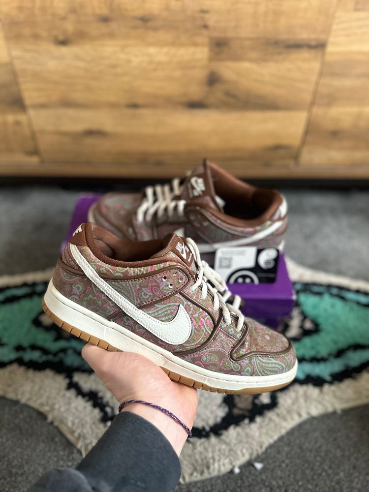 Nike Dunk SB “Paisley” U.K. 8