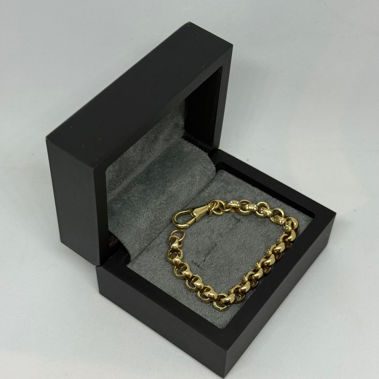 Babys 9ct Belcher Cubic Bracelet image 9