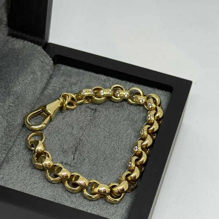 Babys 9ct Belcher Cubic Bracelet image 2
