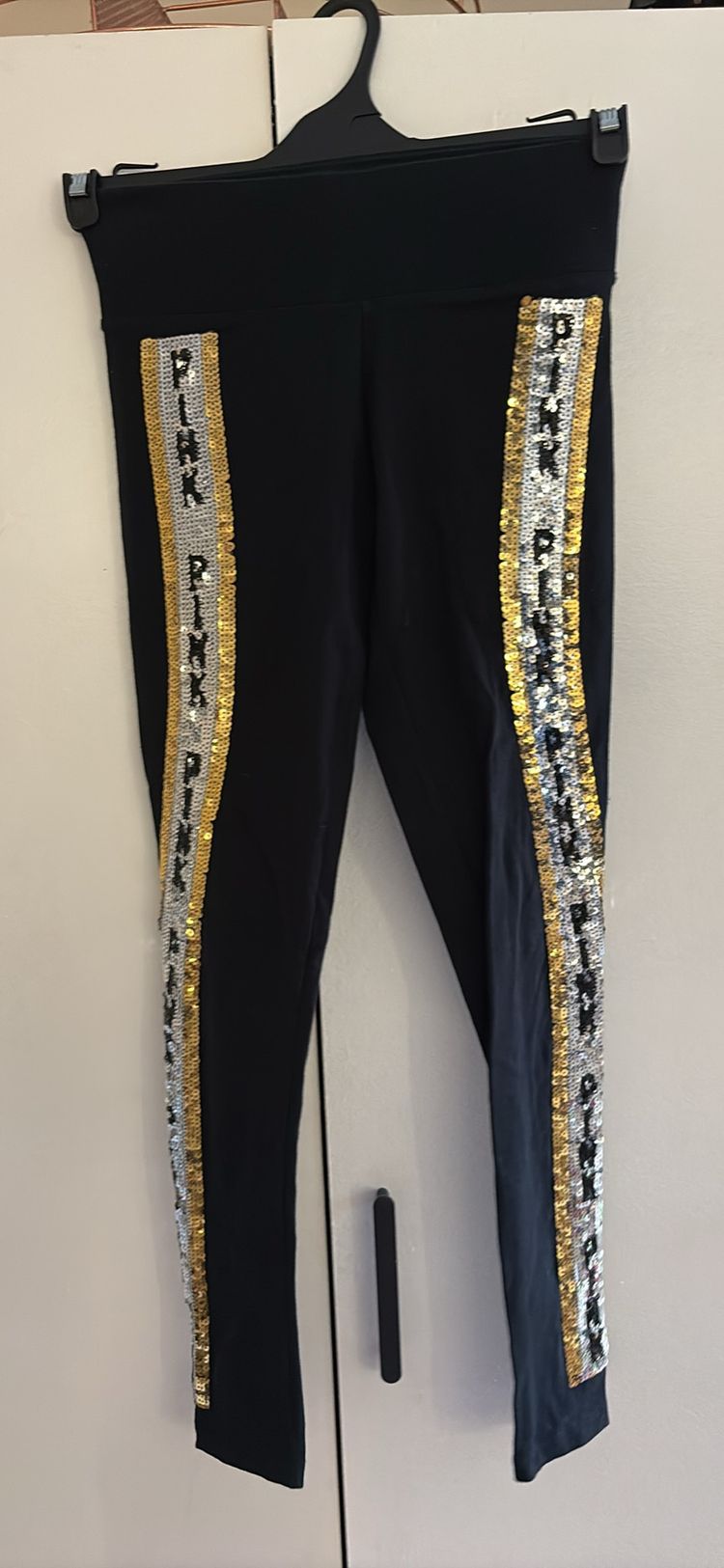 Immagine di Victoria secret pink leggings  1