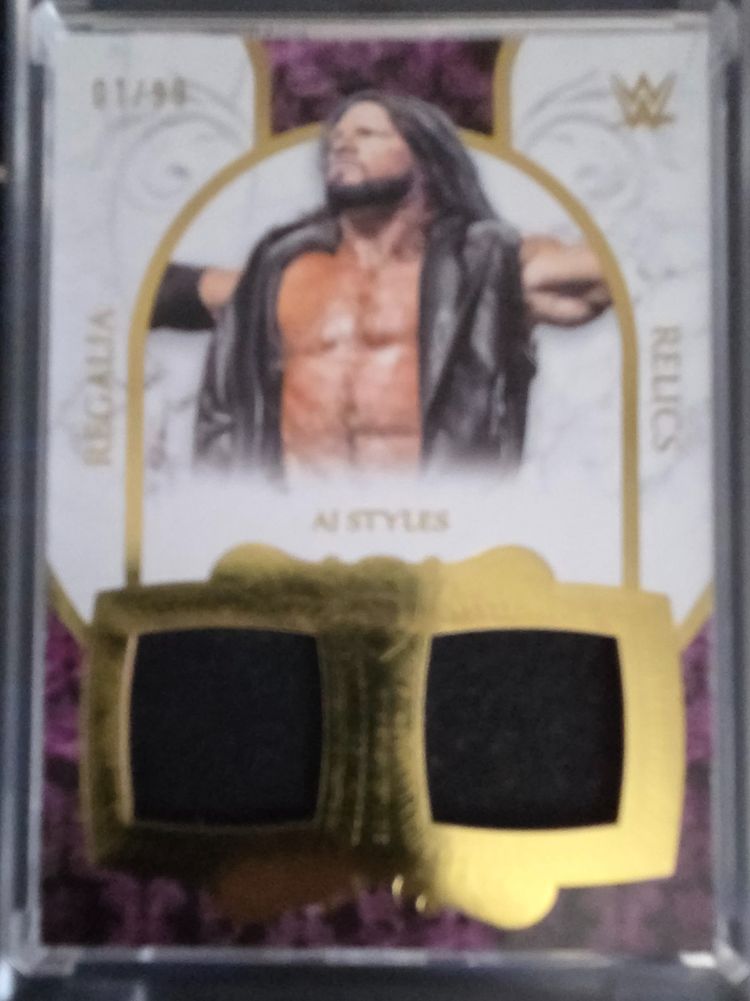 Immagine del prodotto WWE Topps Royalty Regalia Relics Aj Styles dual relic card