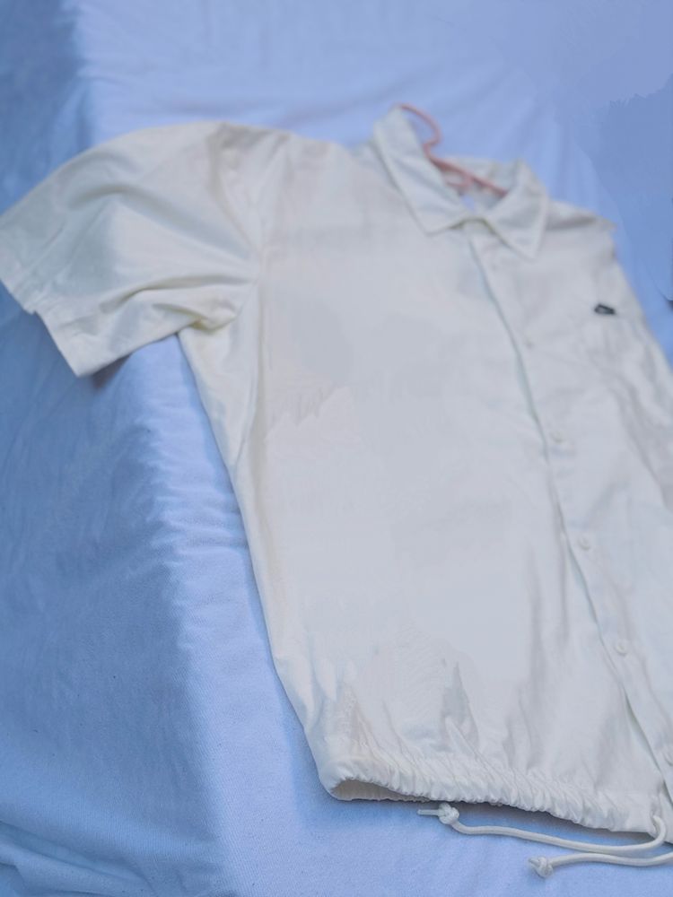 Nike white short sleeve button-up shirt image 2