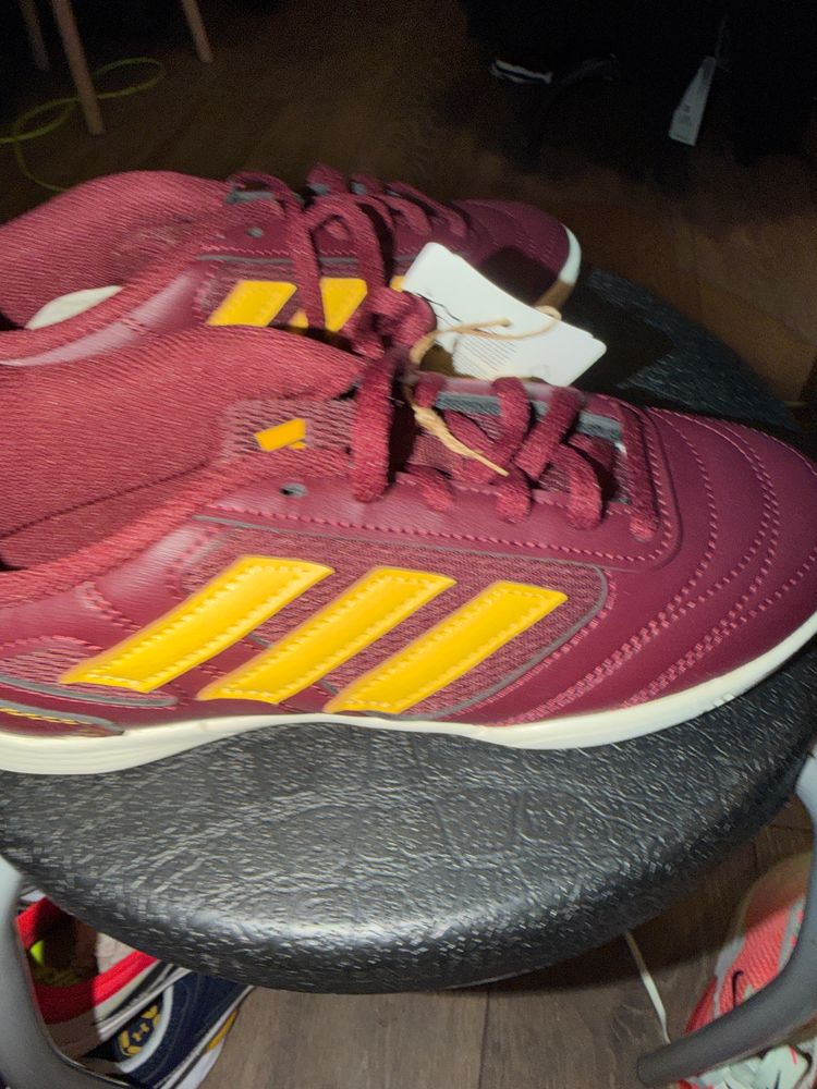 Adidas Sneakers imagen 1