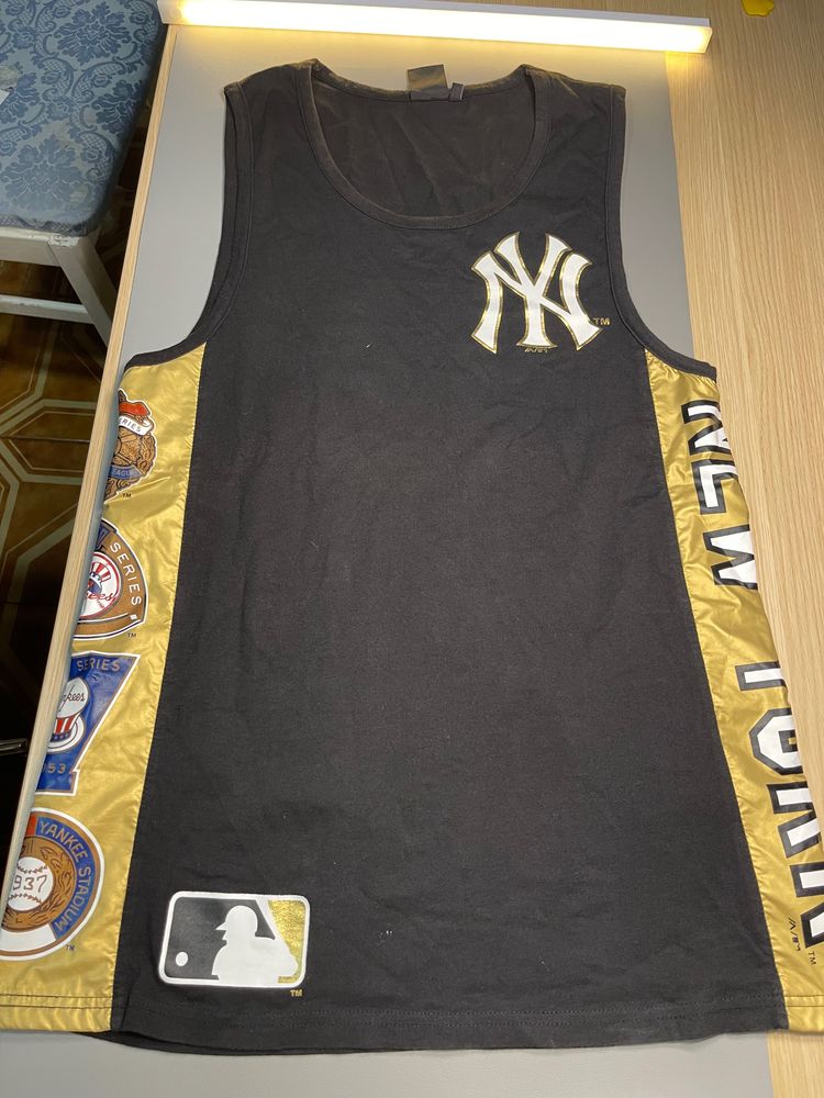 Majestic Athletic Majestic New York Yankees Sleeveless Tank Top product image