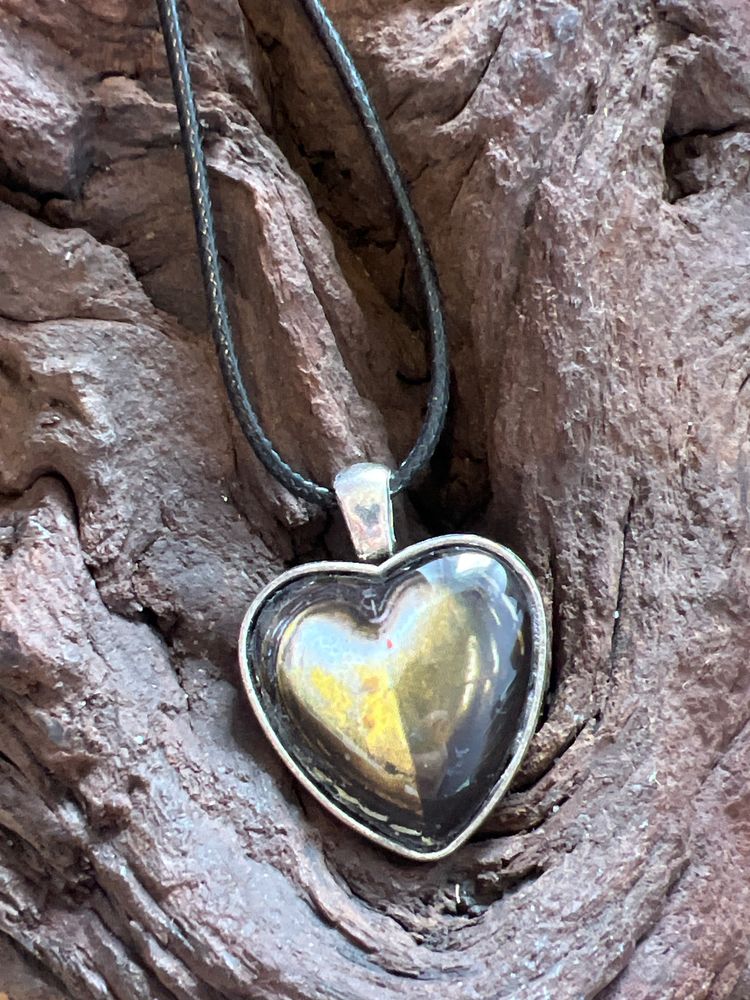 Heart-Shaped Pendant Necklace