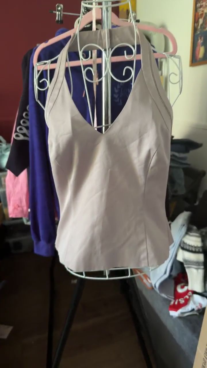 Immagine di Next Halter Top 1