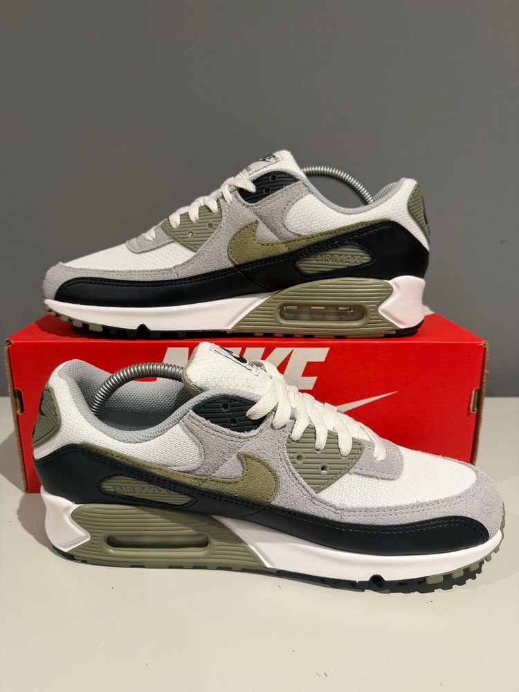 Immagine di Nike Air Max 90 Silver Sage UK 8.5  2