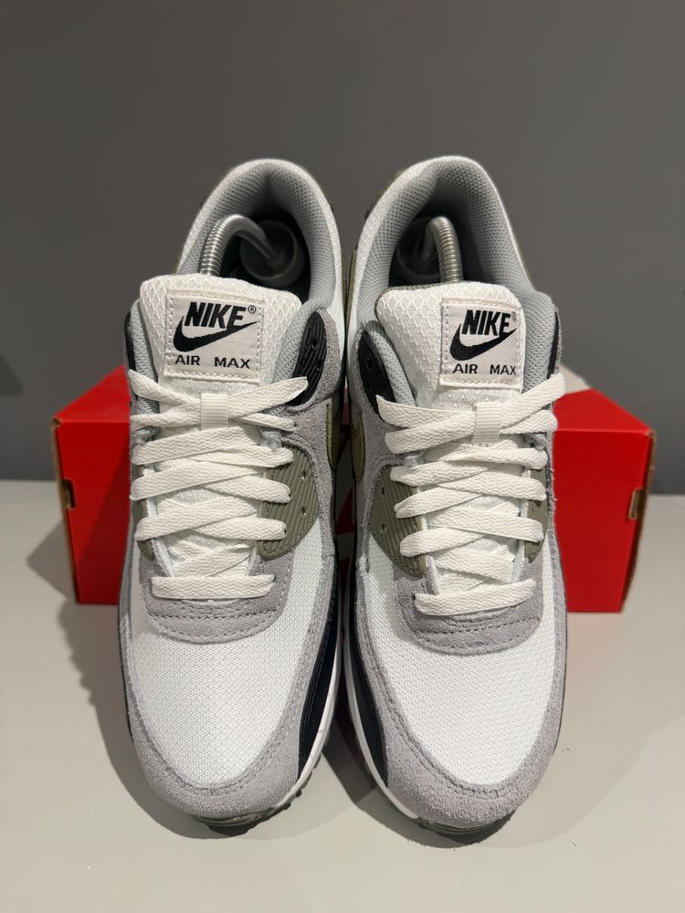 Immagine di Nike Air Max 90 Silver Sage UK 8.5  3