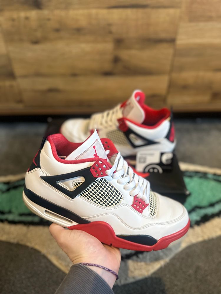 Nike Air Jordan 4 “Fire Red 2020” U.K. 9.5