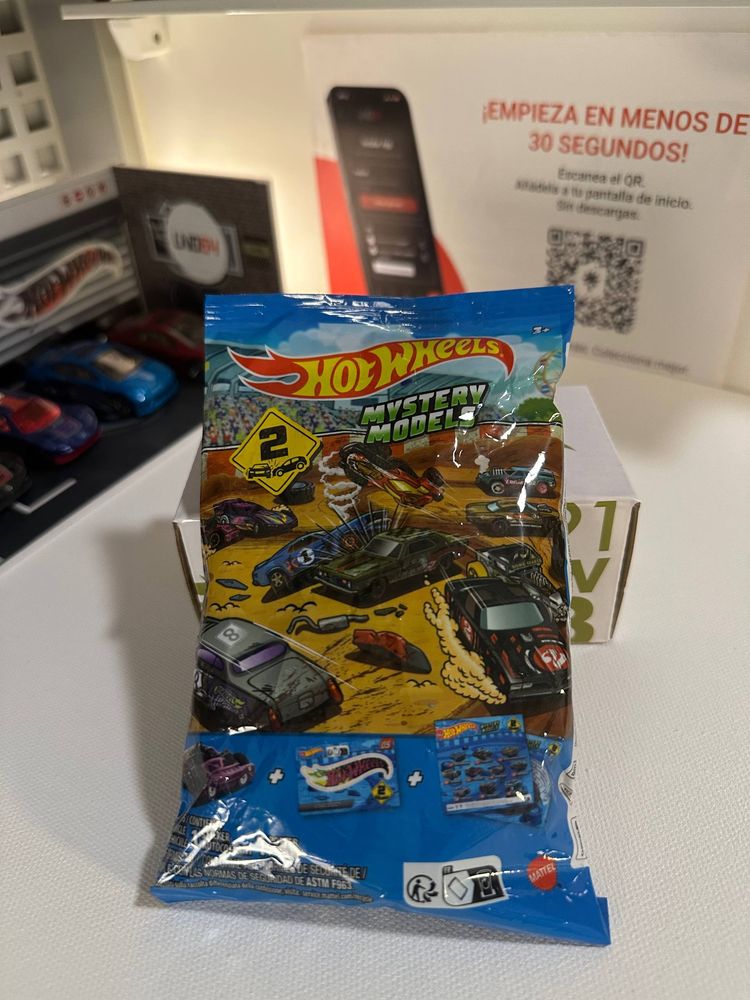 Hot Wheels Mystery Models Pack imagen 1