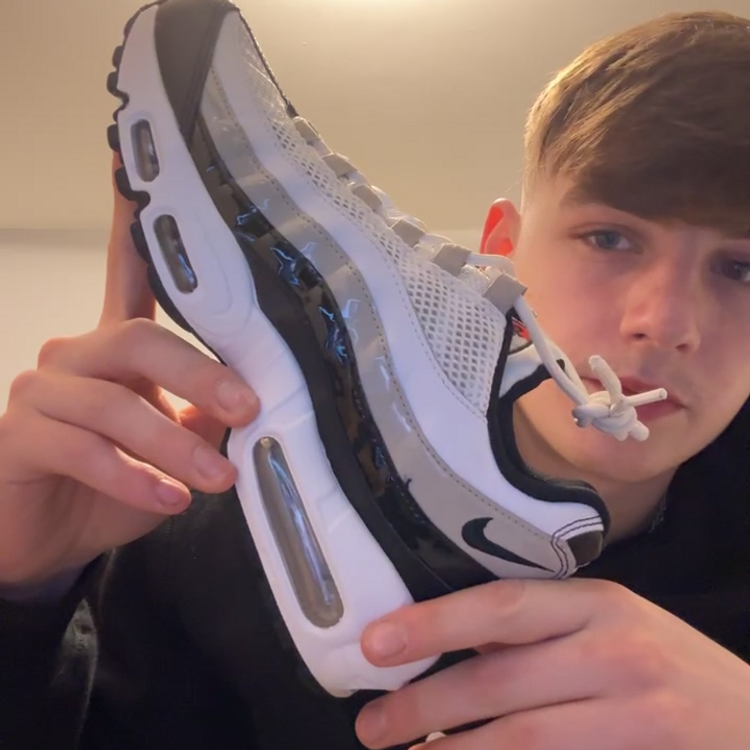 Nike nike airmax 97s size 7 product image