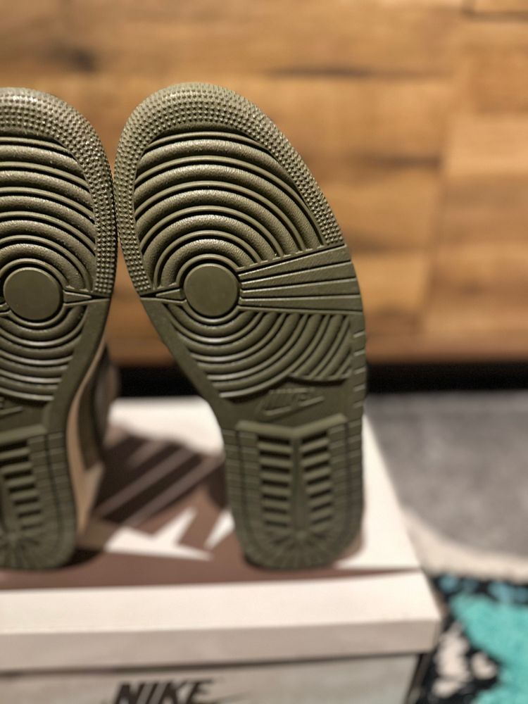 Nike Air Jordan 1 Travis Scott “Medium Olive” U.K. 7.5 image 5