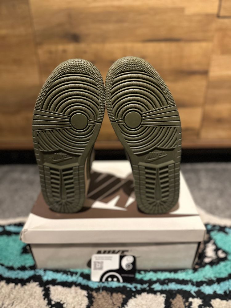 Nike Air Jordan 1 Travis Scott “Medium Olive” U.K. 7.5 image 3