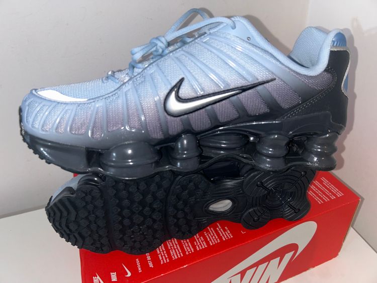 Nike Shox Sneakers image 2