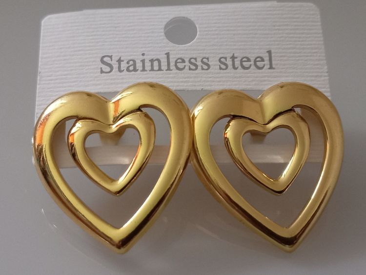 Other gold-tone stainless steel heart-shaped earrings product image