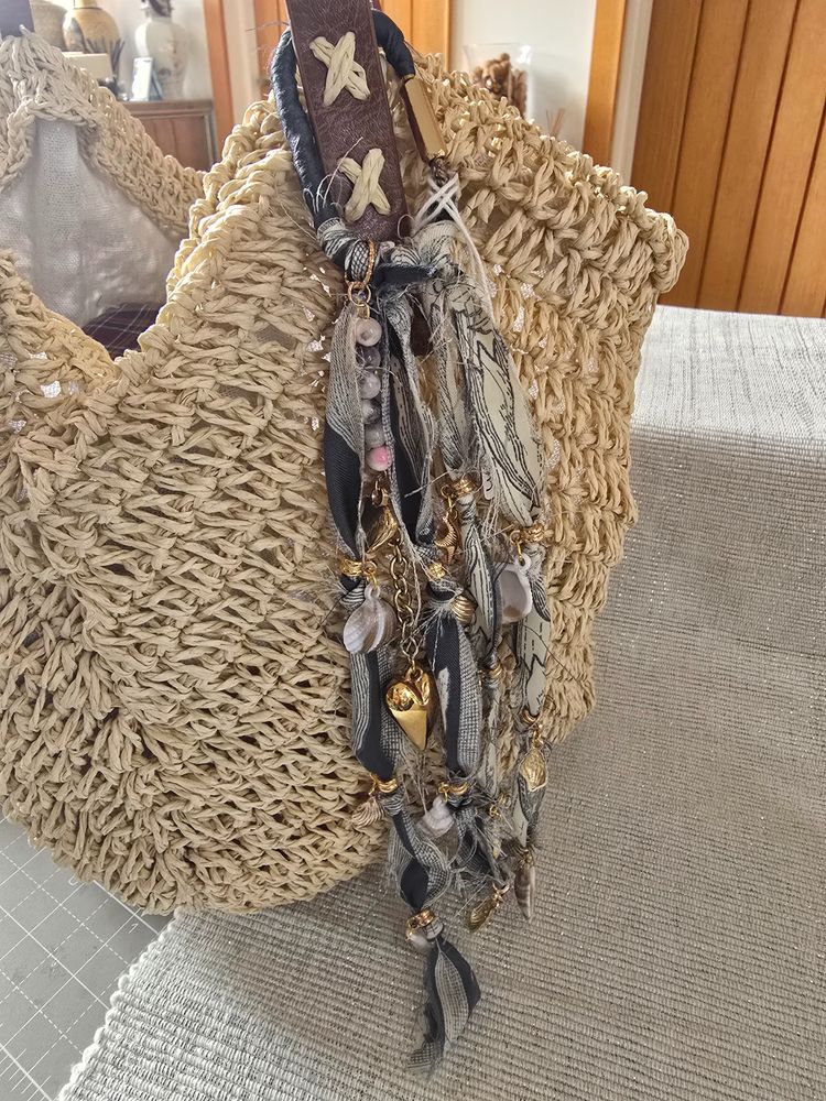 Decorative Bag Charms With Shells And Beads image 8