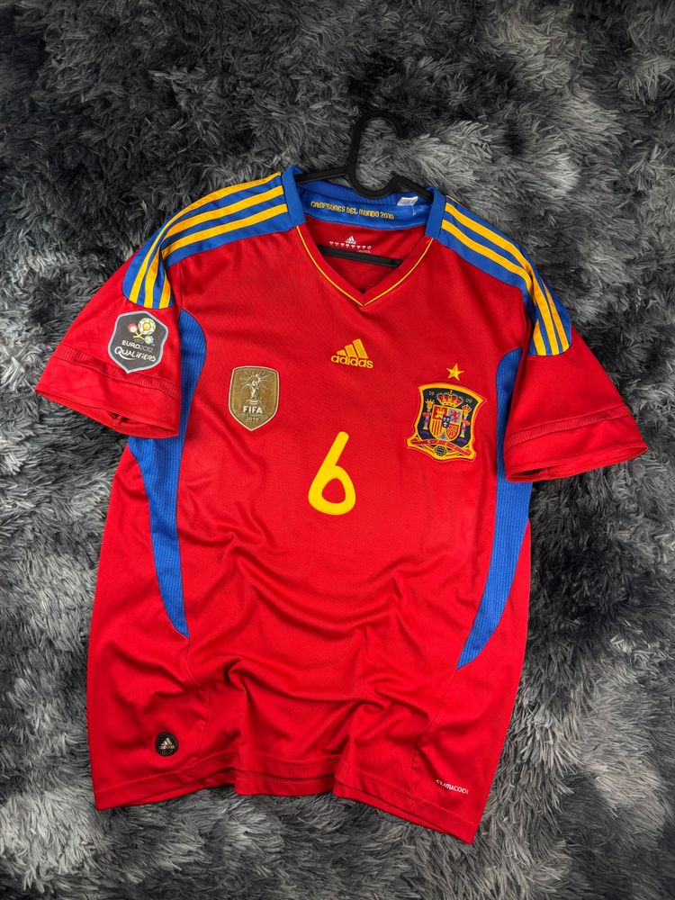 Andres Iniesta 2010 M Adidas Spain Football Jersey