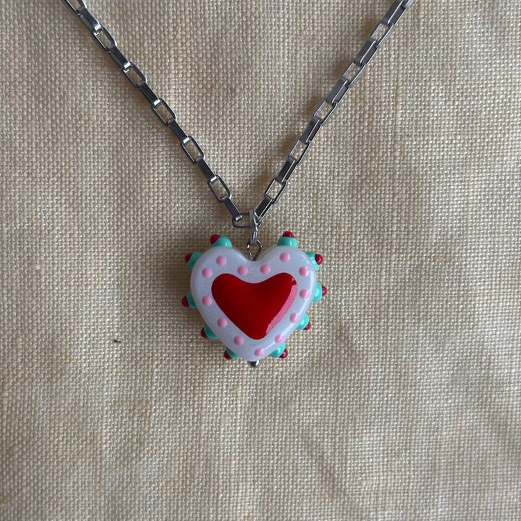 Mauve Heart Pendant Necklace 2