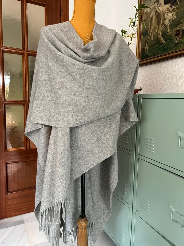 Impresionante poncho COS de lana y cachemira 🐑 imagen 7