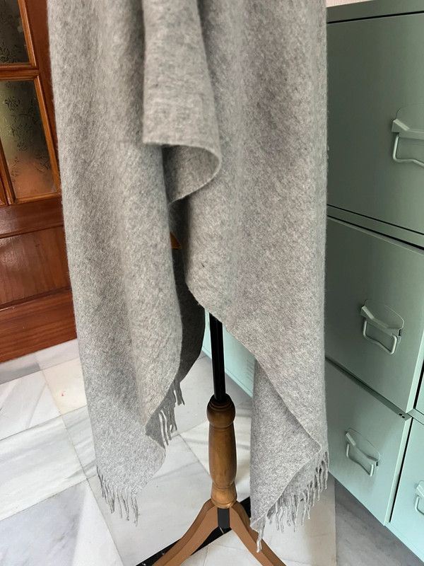 Impresionante poncho COS de lana y cachemira 🐑 imagen 6
