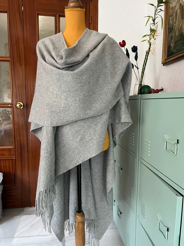 Impresionante poncho COS de lana y cachemira 🐑 obraz 1
