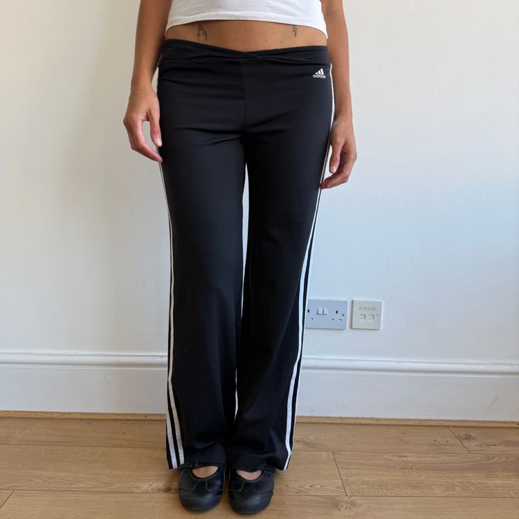 Black v-waist Adidas yoga pants - Size S imagen 9