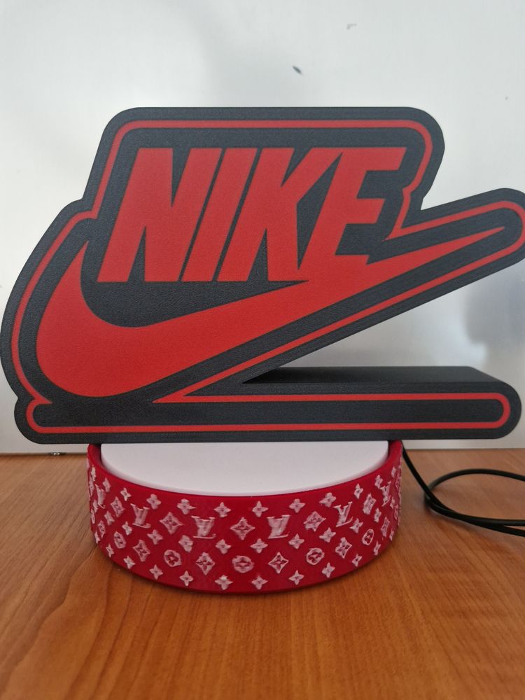 Immagine di 3d printed Nike Light-Up Sign 2