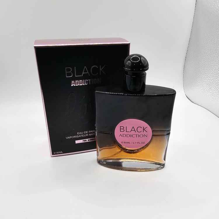 Black Addiction Eau De Parfum For Women obraz 2