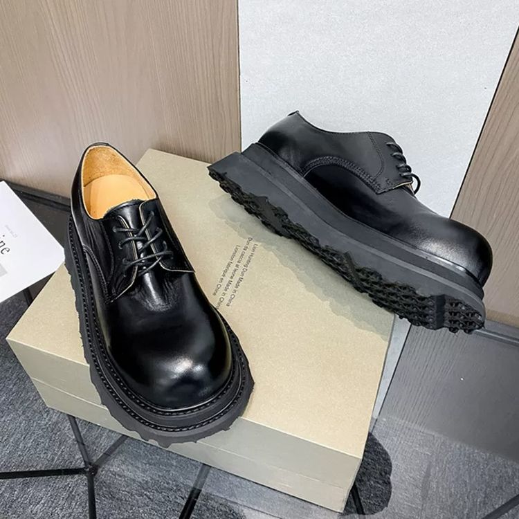 Black Leather Lace-Up Shoes image 1