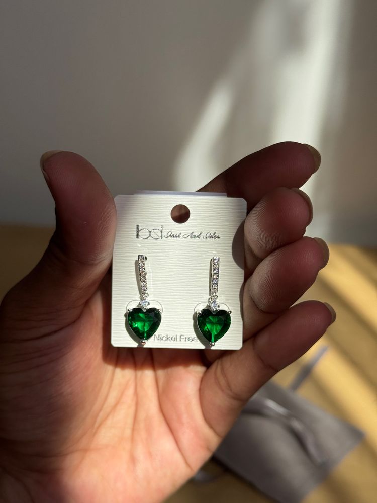 1-ONE  green heart earrings💚 product image