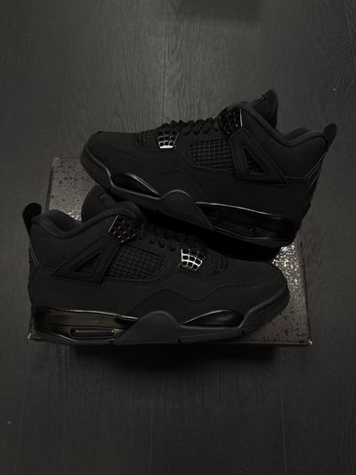 Jordan 4 Black Cat (Brand new)