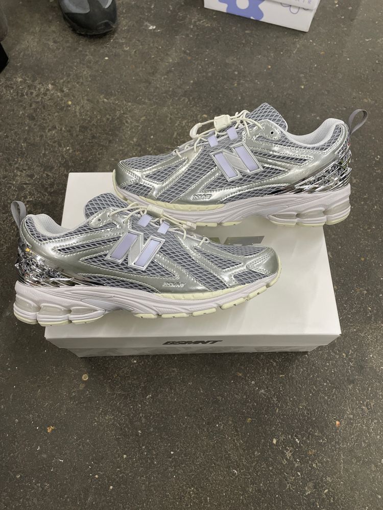 UK 8 NEW BALANCE 1906R THE BASEMENT DAY CHROME 386