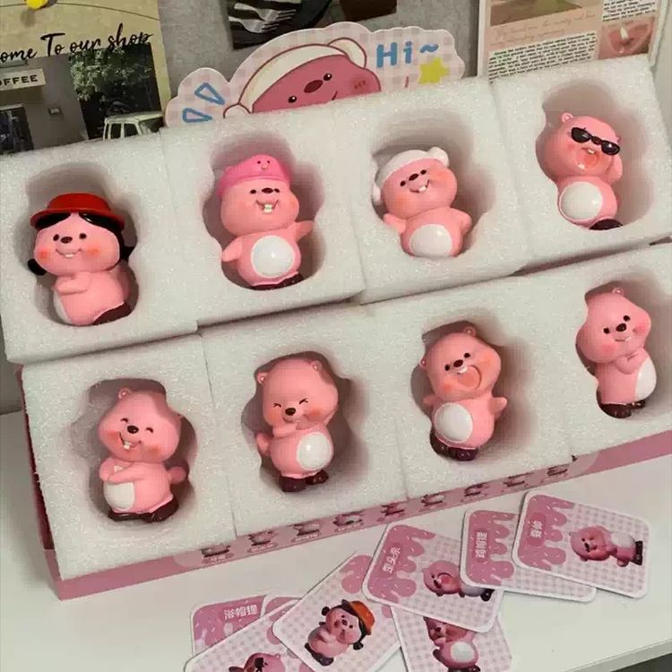 Pink Otter Figurines Set imagen 3