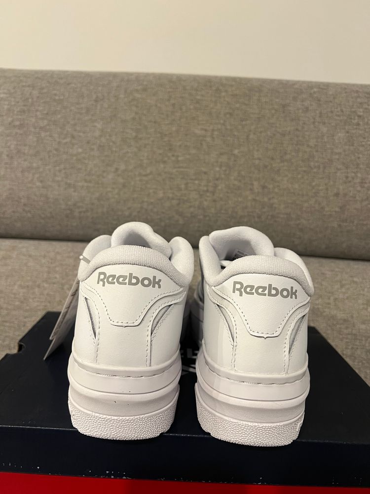 Reebok  White Sneakers 39 image 4