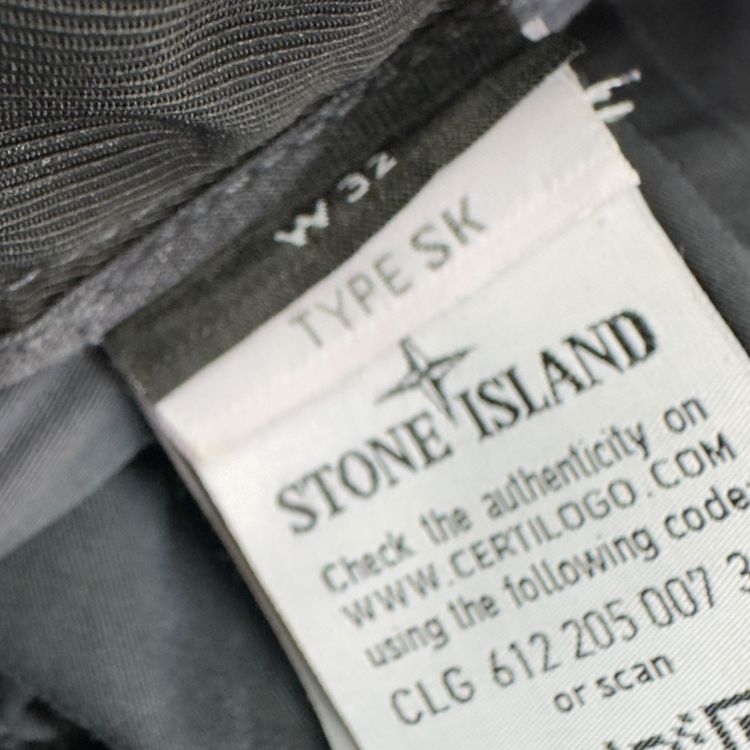 Title A/W 20 Stone Island T.CO+OLD Skinny Cargo Trousers - Navy image 5